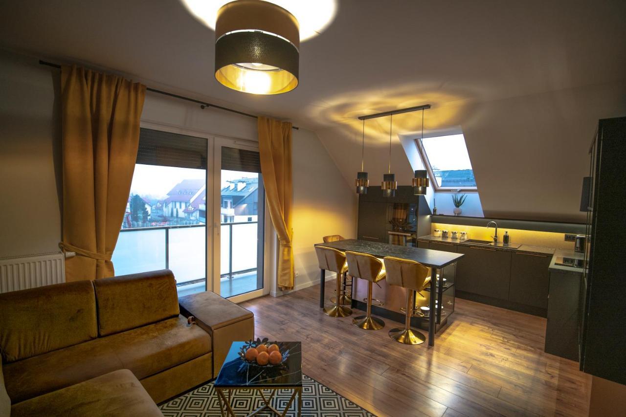 Apartament W Cieplicach Gold Jelenia Gora Exterior photo