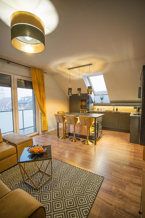 Apartament W Cieplicach Gold Jelenia Gora Exterior photo